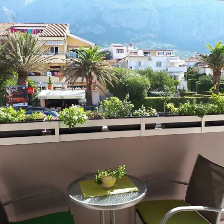 Apartment Mira Makarska